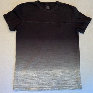 American Eagle black gray tee shirt size XS